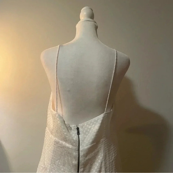 Alice And Olivia Roe White Tie Front Dress Size 12 NWT - Picture 8 of 9